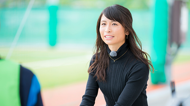 鮫島彩 サッカー女子日本代表 主将 Shiseido Presents 才色健美 強く そして美しく With Number Bs朝日