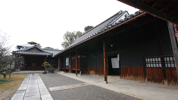 百年名家～築100年の家を訪ねる旅～