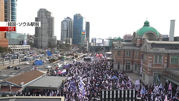 デモ ムンジェイン 退陣 【悲報】ムンＪ民退陣要求デモでソウル市内が大混乱