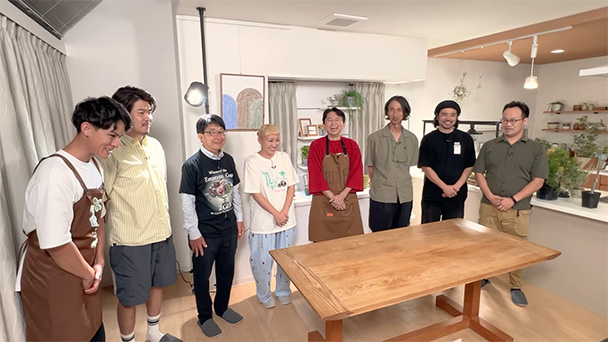 先生たちイチオシ植物に囲まれて、祝放送100回記念！